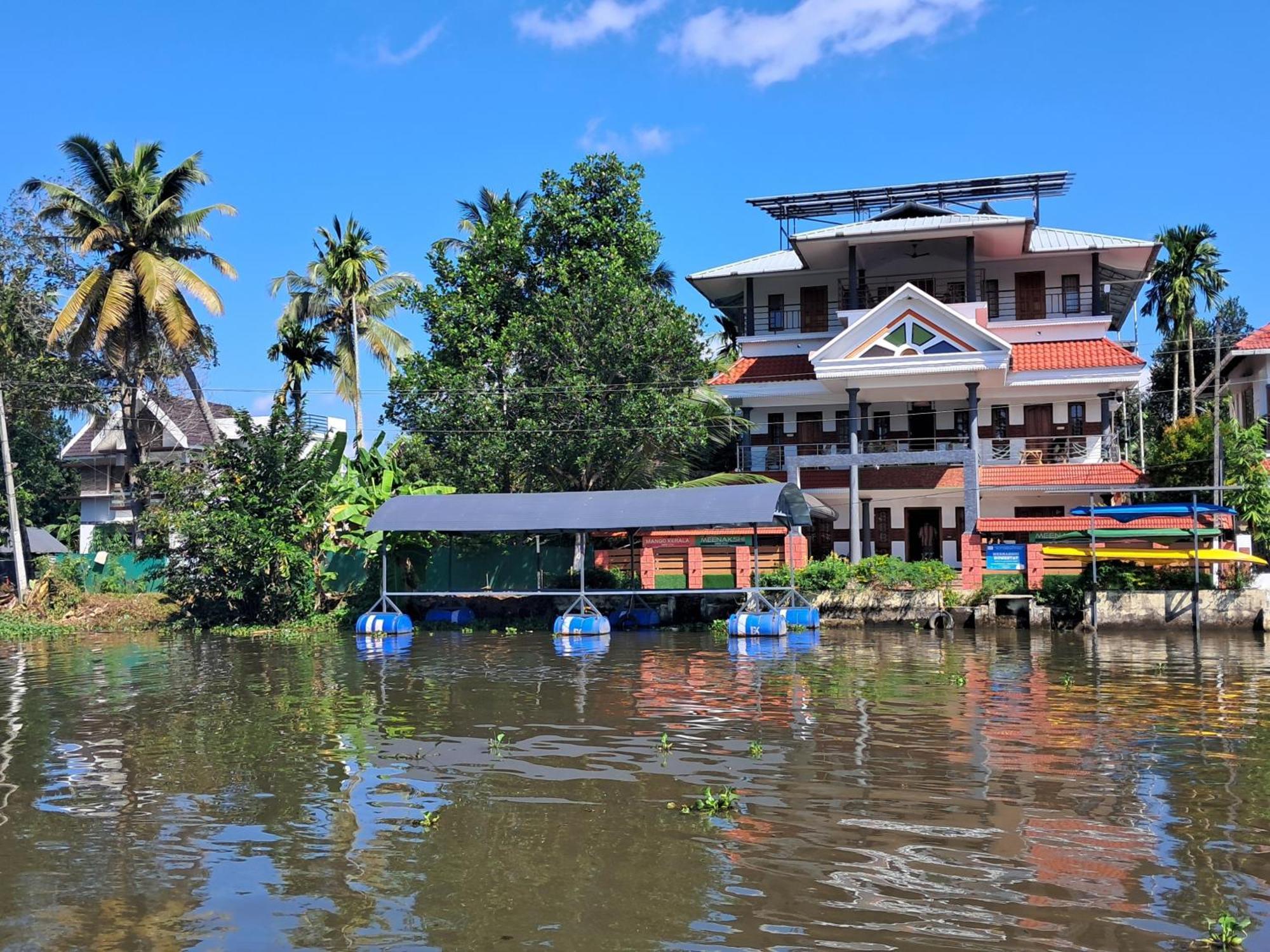 Mango Kerala Homes Homestay